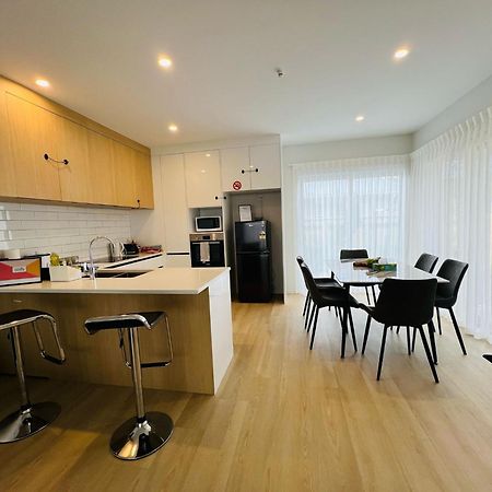 Central Modern 3-Bedroom,3- Bathroom House With Patio And Carpark- Lower Hutt City Centre Ngoại thất bức ảnh